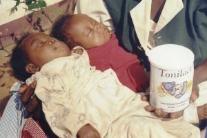 Les jumelles orphelines vous remercient - Centre de Ndelele au CAMEROUN